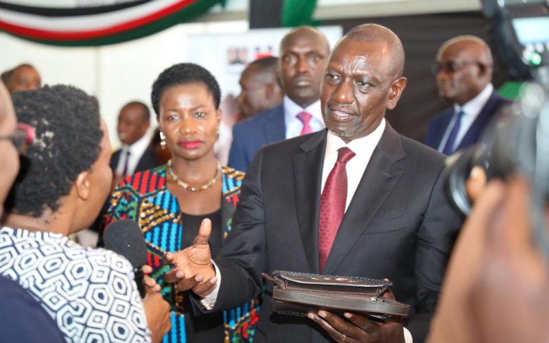 Guc1v5xW8AEZ1co Guc1v5xW8AEZ1co